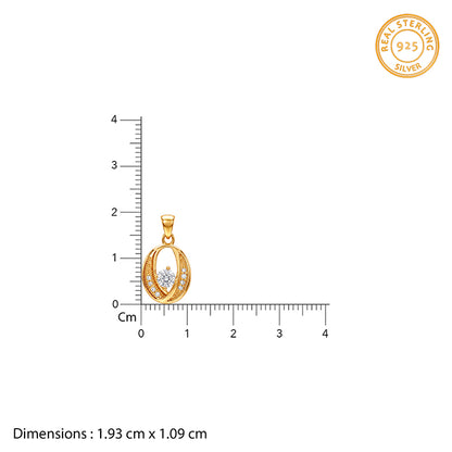 Golden Beautiful Embrace Pendant With Link Chain
