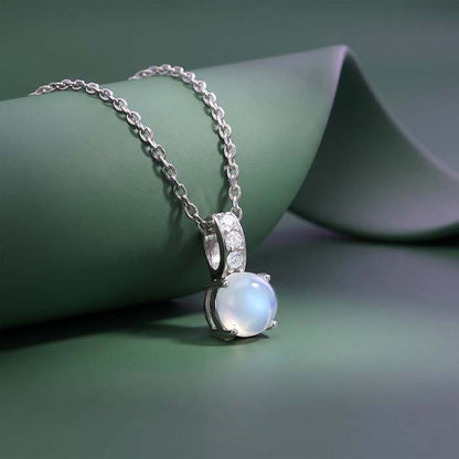 Silver Luna Gleam Pendant with Link Chain