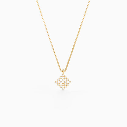 Golden Lattelle Pendant with Link Chain