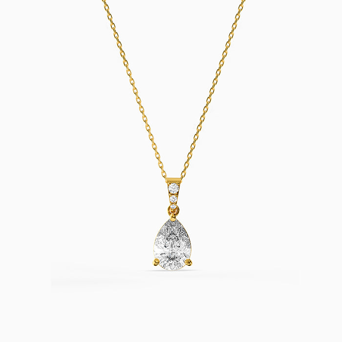 Golden Aurelia Lumina Pendant With Link Chain
