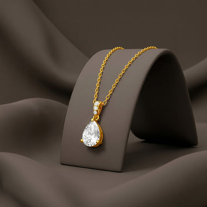 Golden Aurelia Lumina Pendant With Link Chain