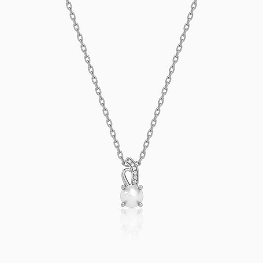 Silver Pretty Crest Pearl Pendant With Link Chain