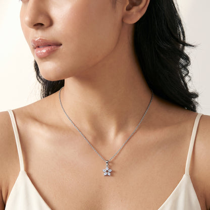 Silver Snowflake Bloom Pendant with Link Chain