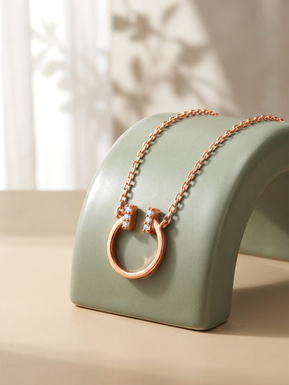 Rose Gold Valencia Horseshoe Necklace