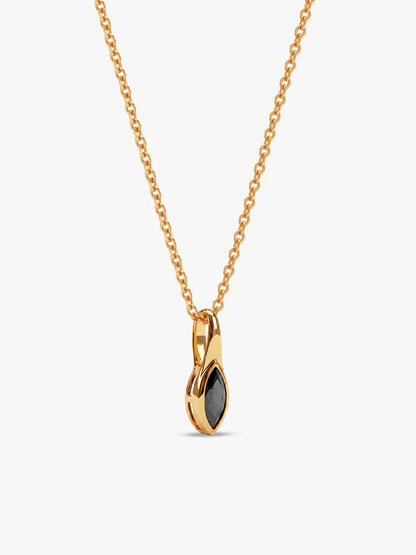 Golden Estelle Pendant With Link Chain