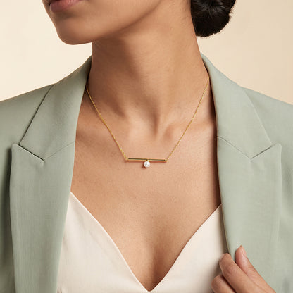 Golden Harlow Pearl Necklace