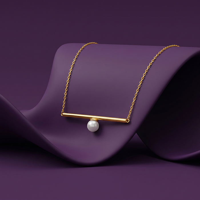 Golden Harlow Pearl Necklace