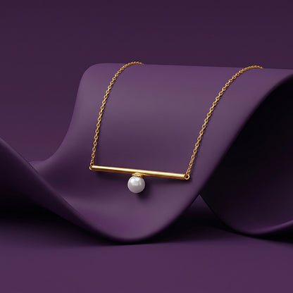 Golden Harlow Pearl Necklace