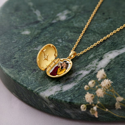 Golden Oval Locket Pendant With Link Chain
