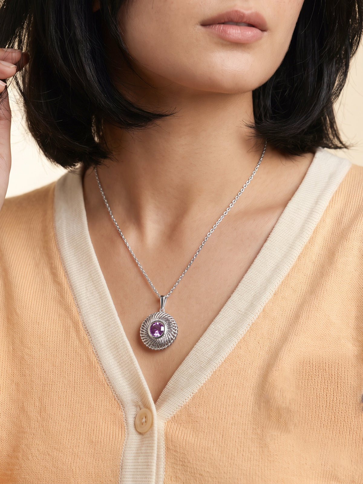 Silver Cute Treasure Pendant With Link Chain