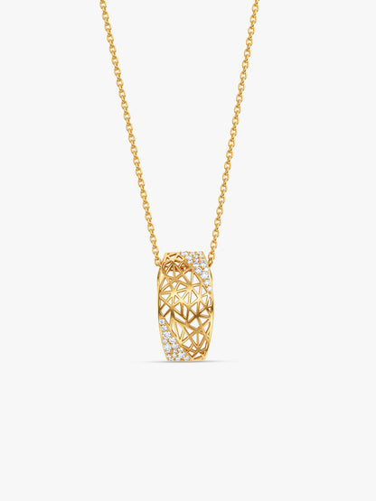 Golden Mariela Pendant With Link Chain