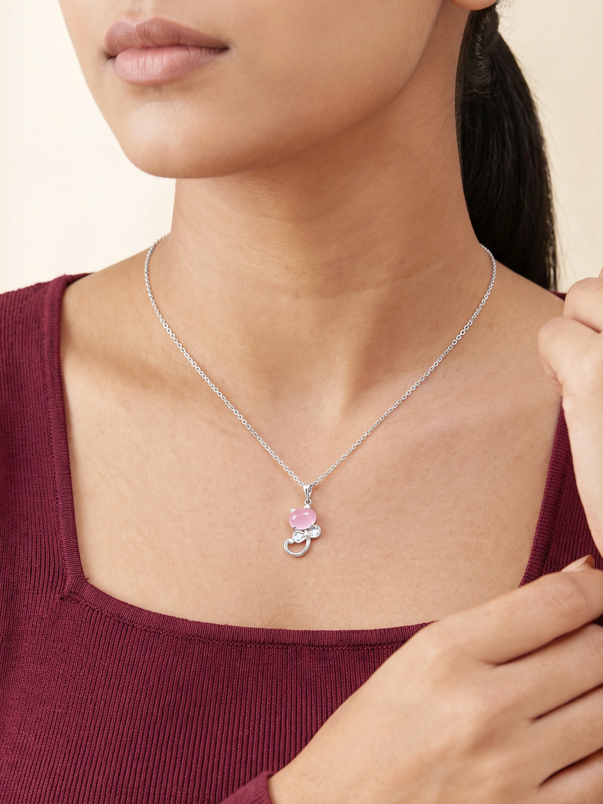 Silver Blush Cat Pendant With Link Chain