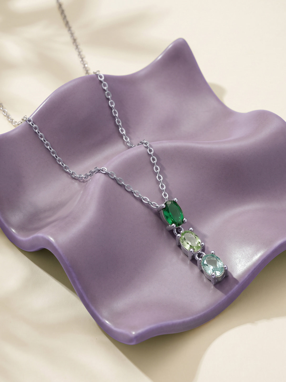 Silver Amaris Necklace