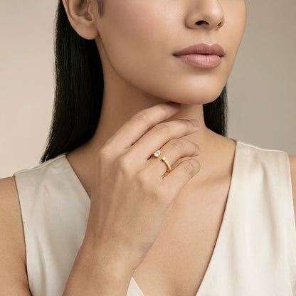 Golden Modern Muse Ring (Size 11)