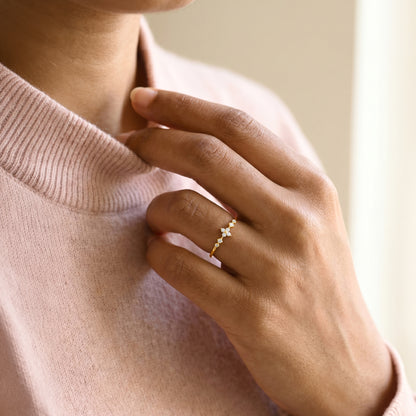 Golden Emberleaf Ring (Size 12)