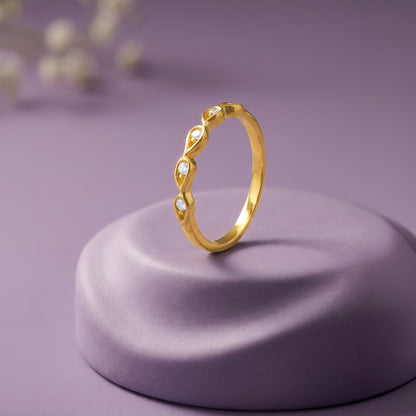 Golden Eterna Ring