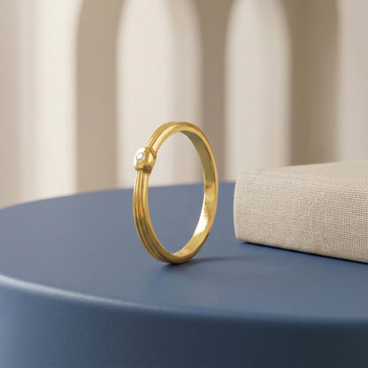 Golden Nova Bezel Ring (Size 12)
