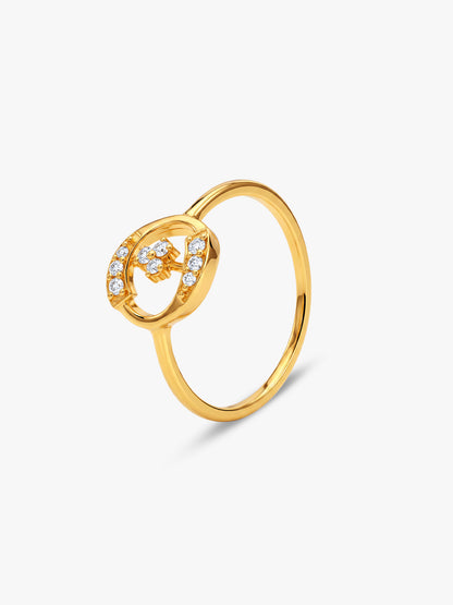 Golden Medallion Ring (Size 11)
