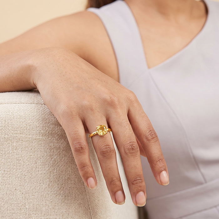 Golden Amber Glow Ring (Size 12)