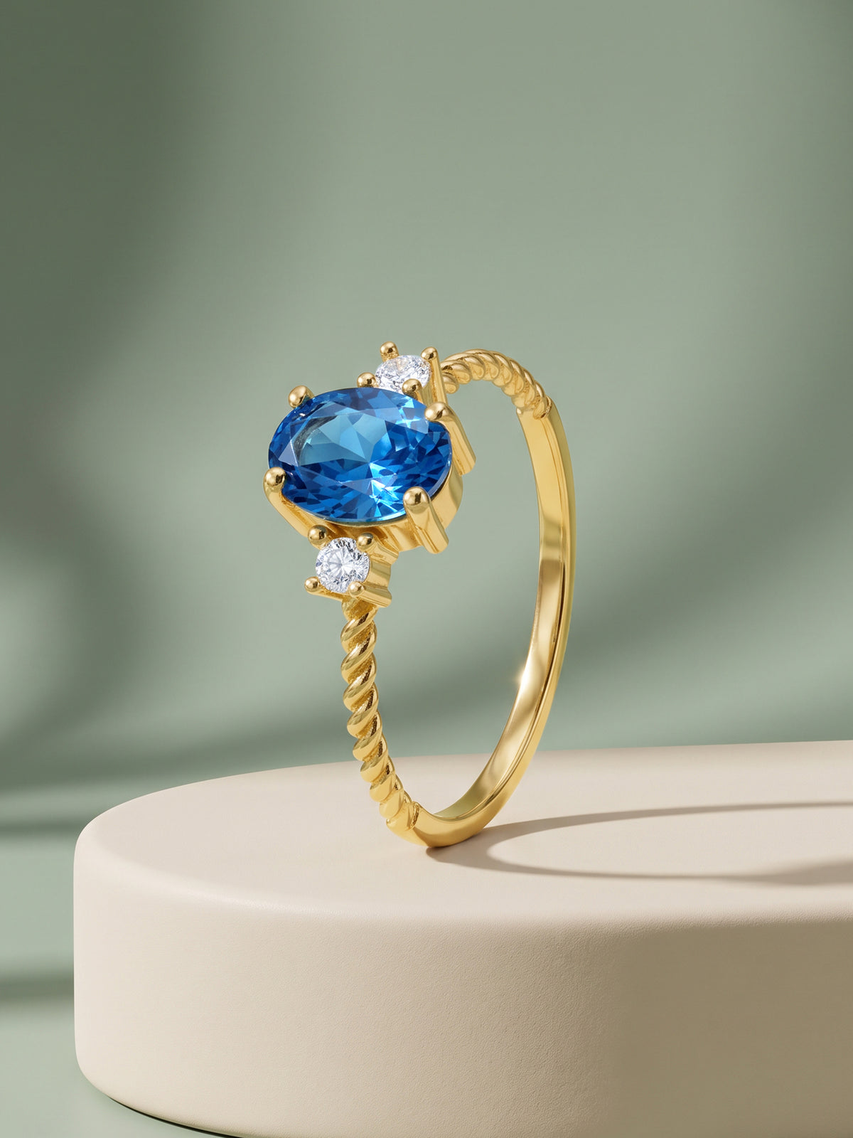 Golden Ornelia Ring (Size 12)