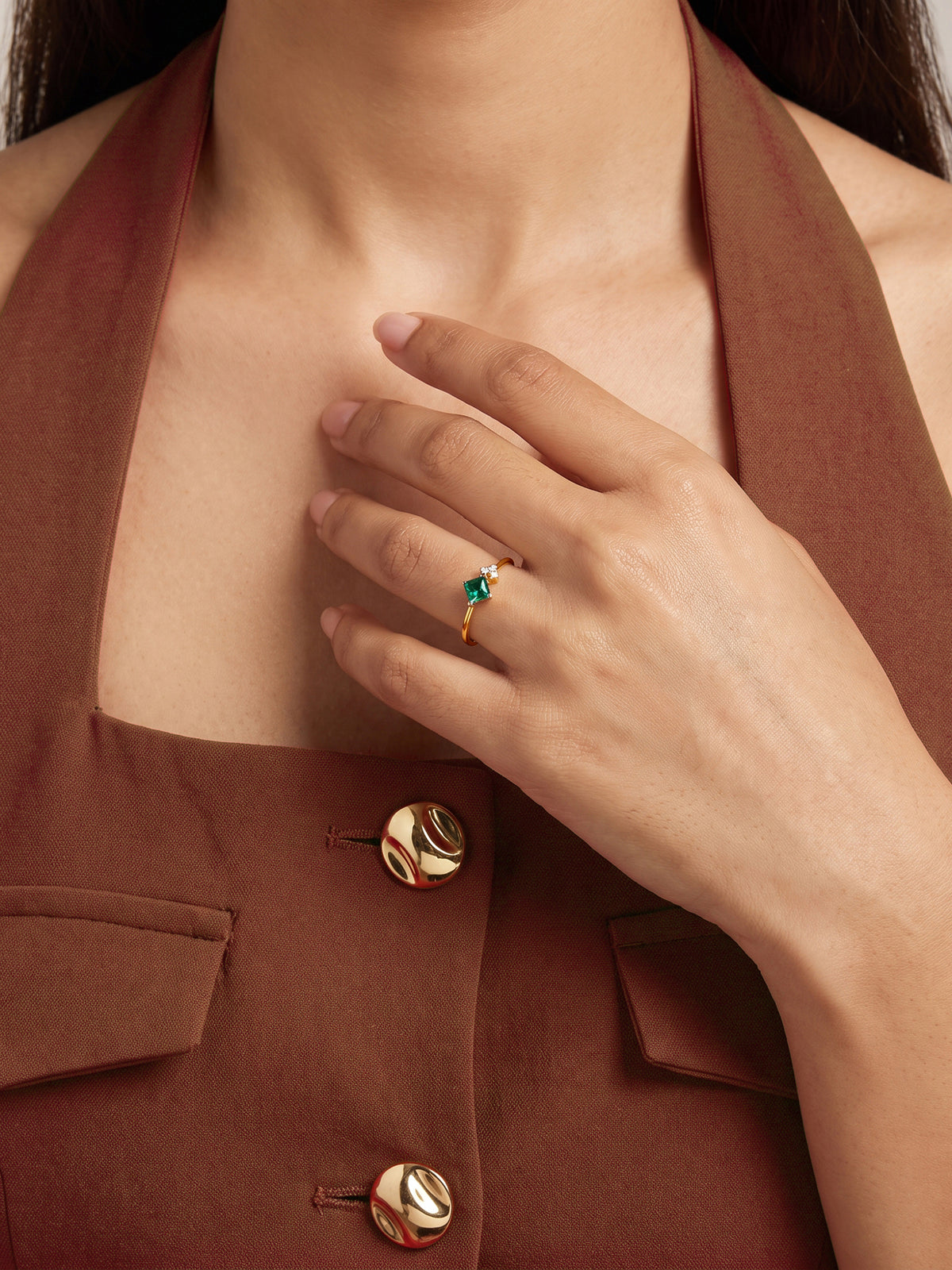Golden Emeris Glow Ring (Size 12)