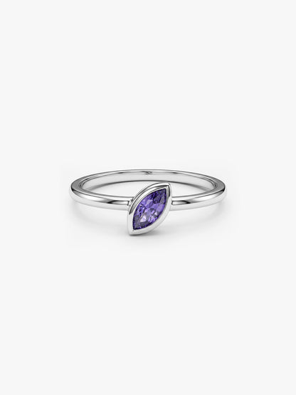Silver Concordia Ring (Size 12)