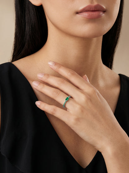 Silver Sparkling Green Ring (Size 12)