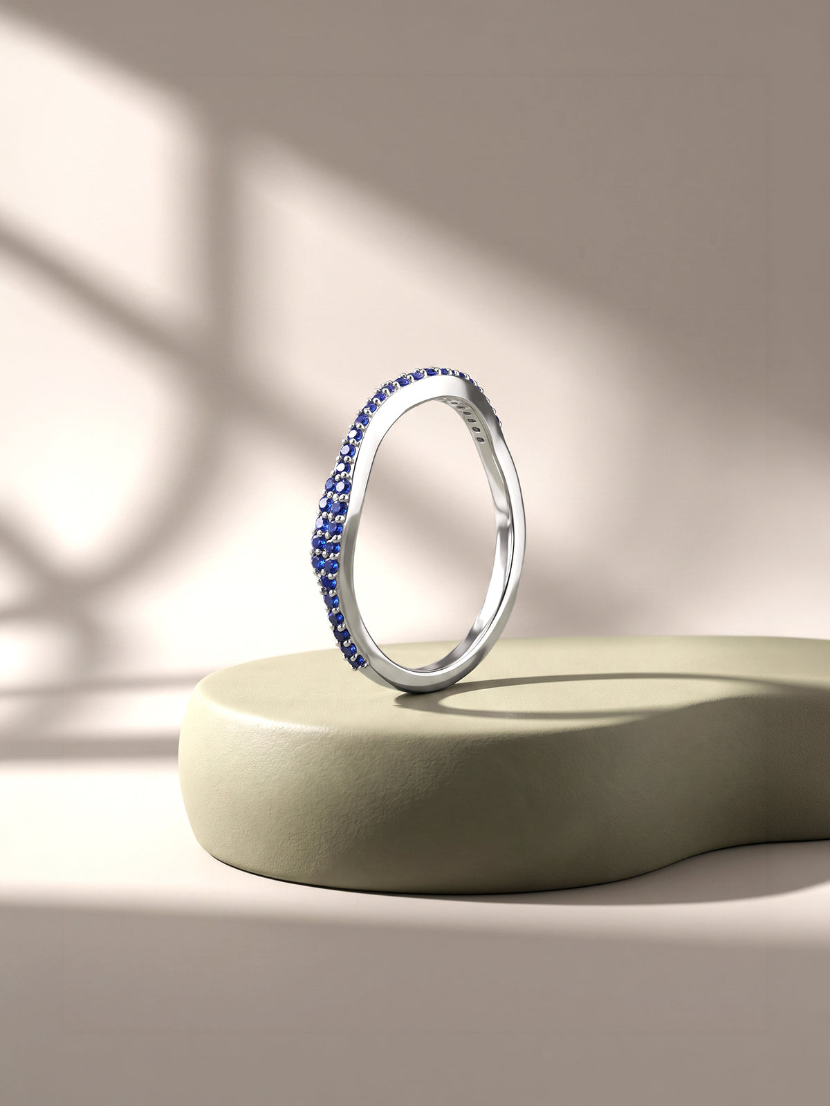 Silver Soledad Ring (Size 12)