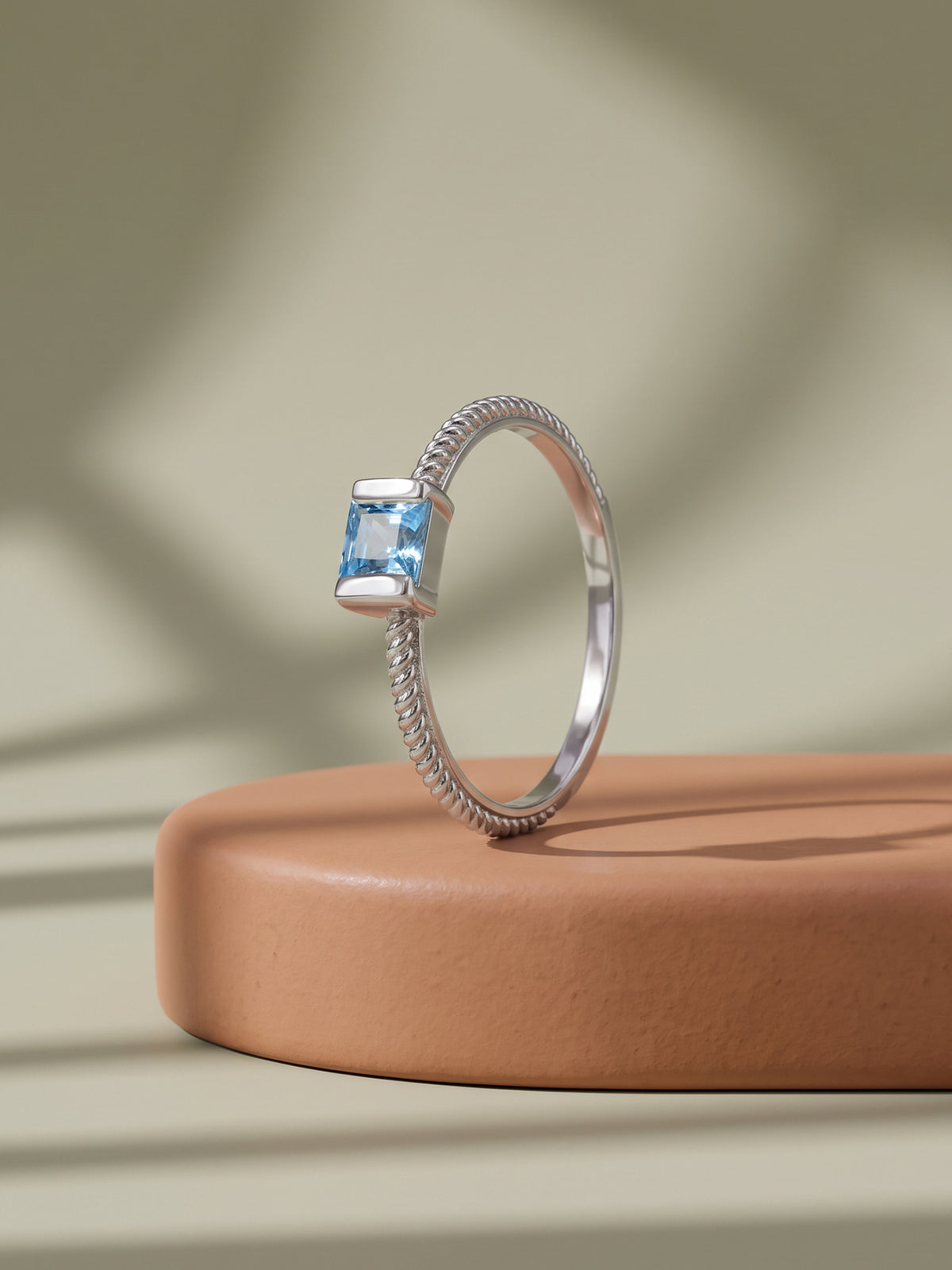 Silver Alara Ring (Size 12)
