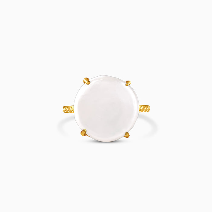 Golden Sigourney Pearl Ring (Size 12)
