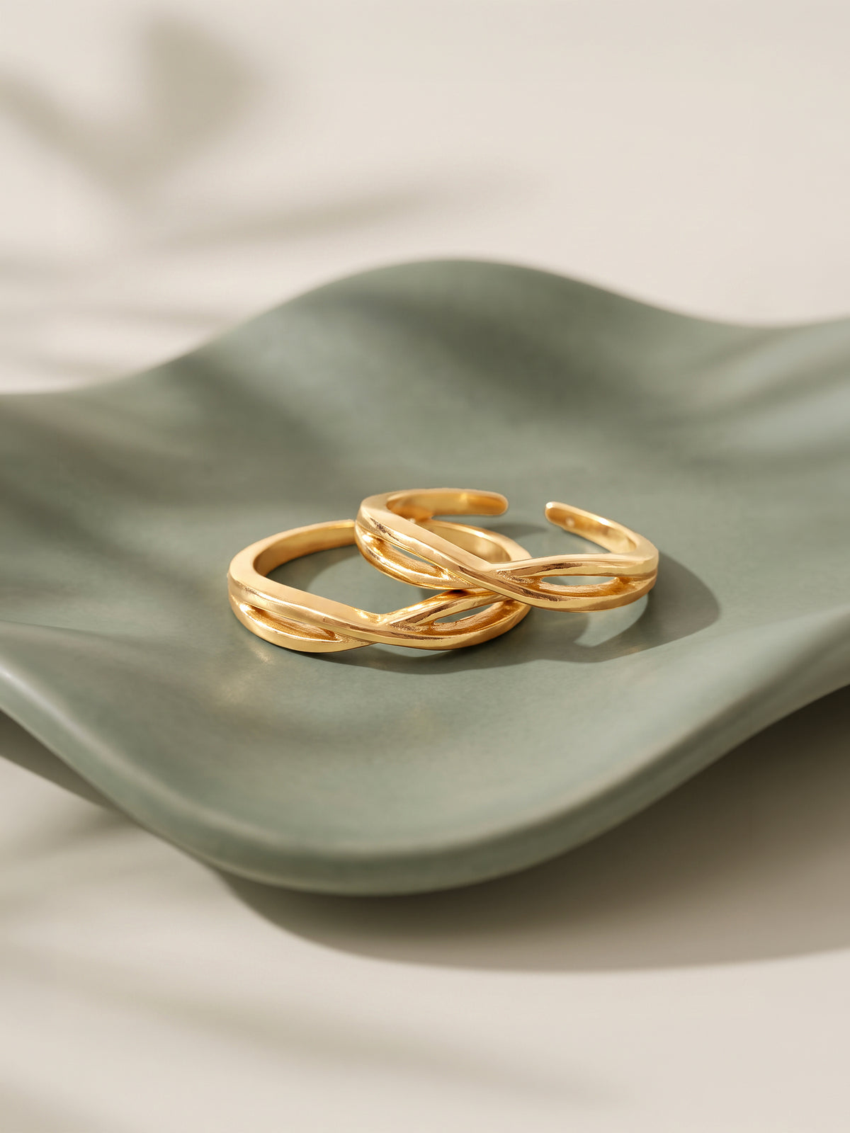 Golden Aureate Horizon Toe Rings