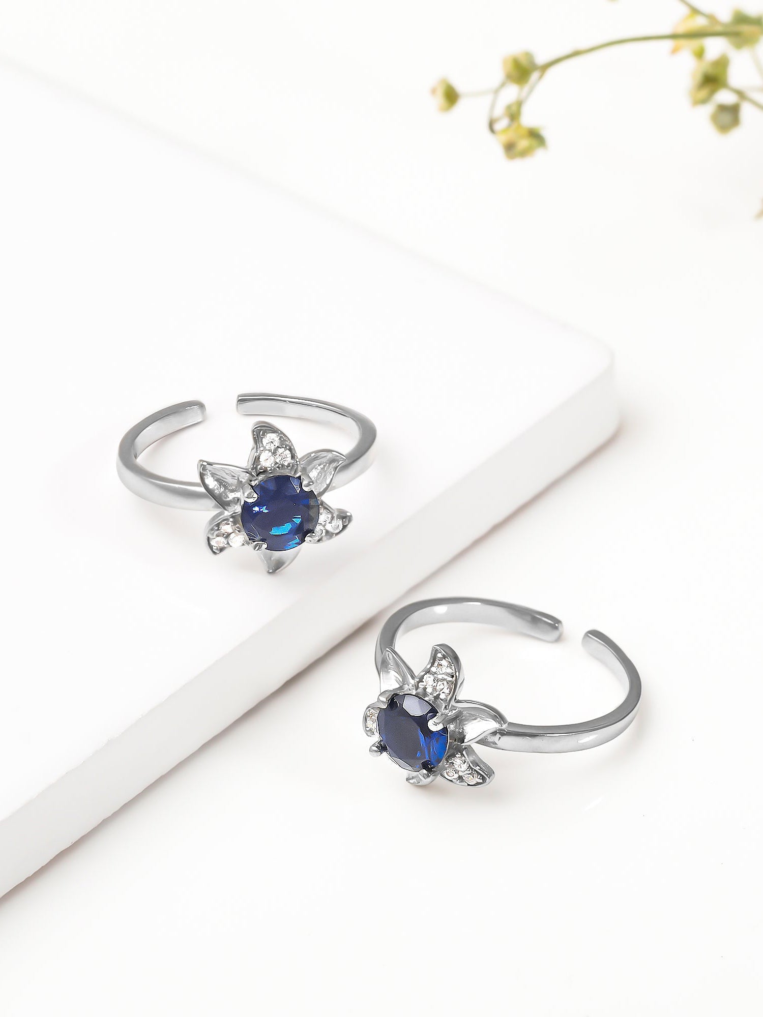Silver Blue Blooming Toe Ring