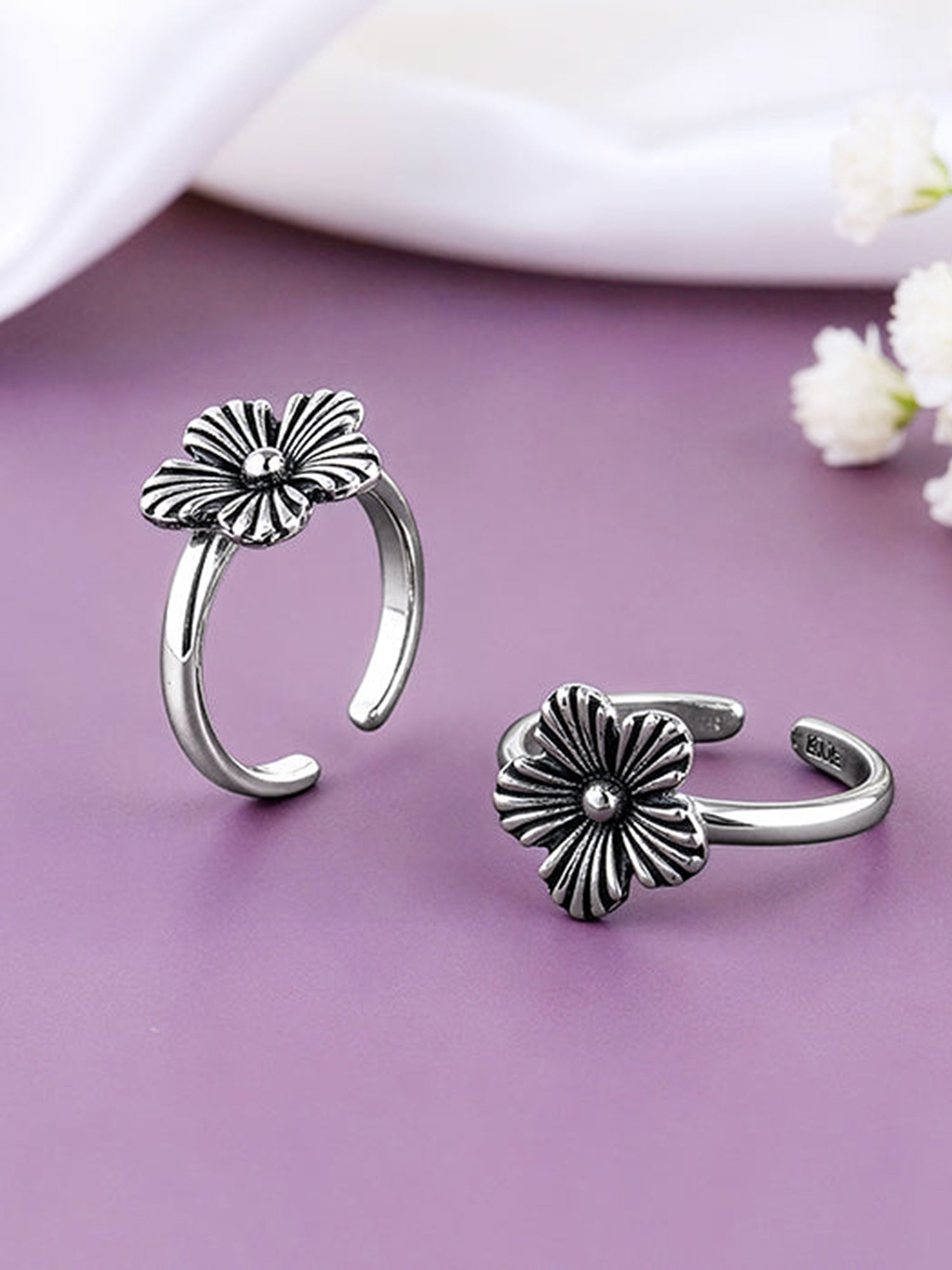Oxidised Silver Yatika Toe Rings