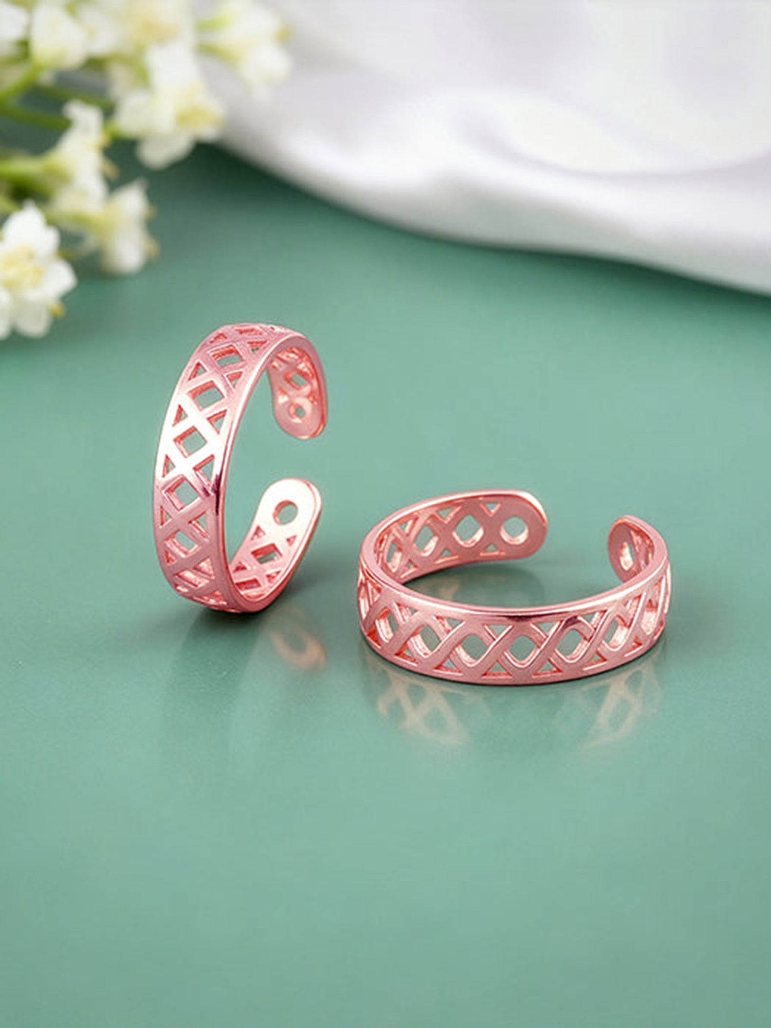 Rose Gold Pruthvi Toe Rings