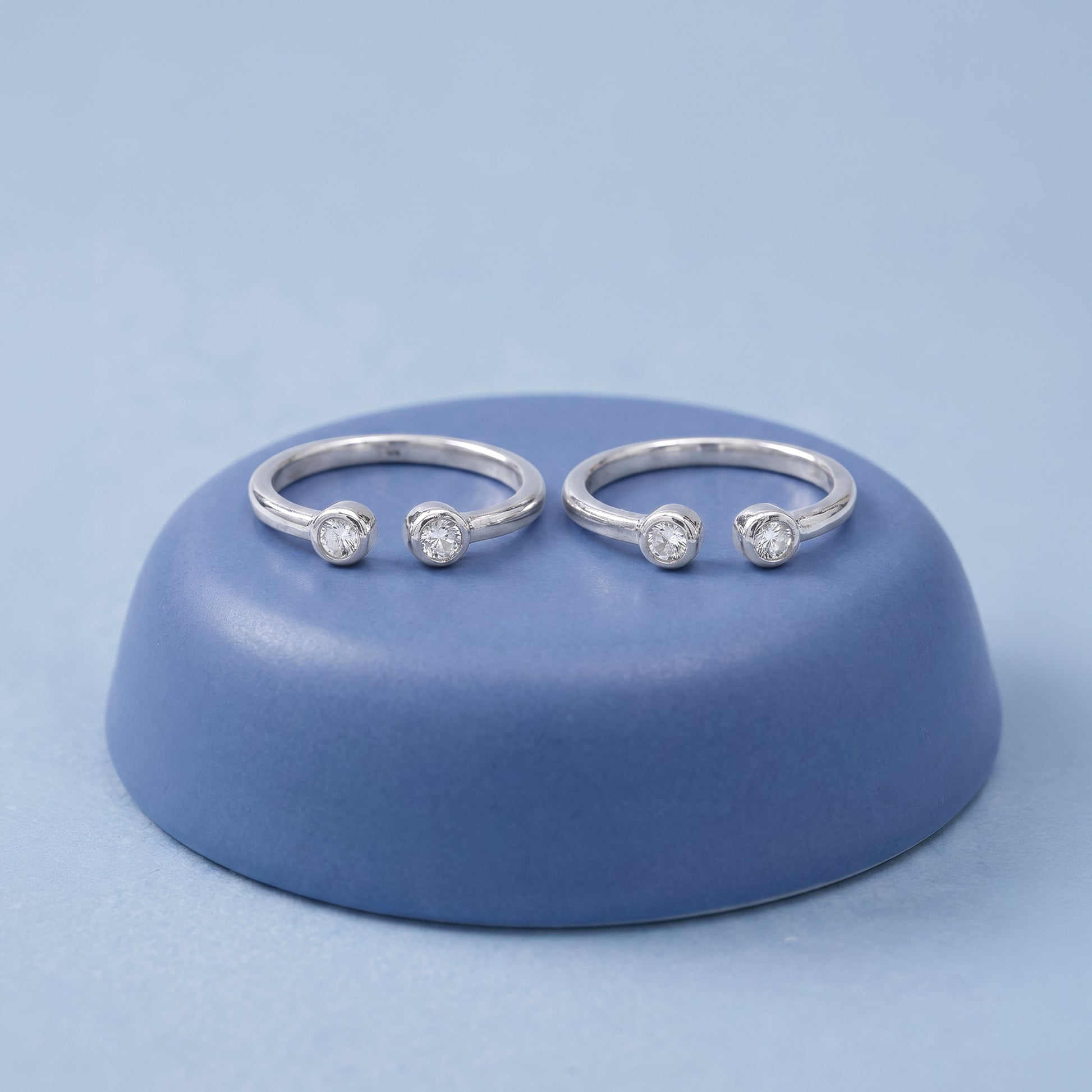 Silver Pebble Muse Toe Rings