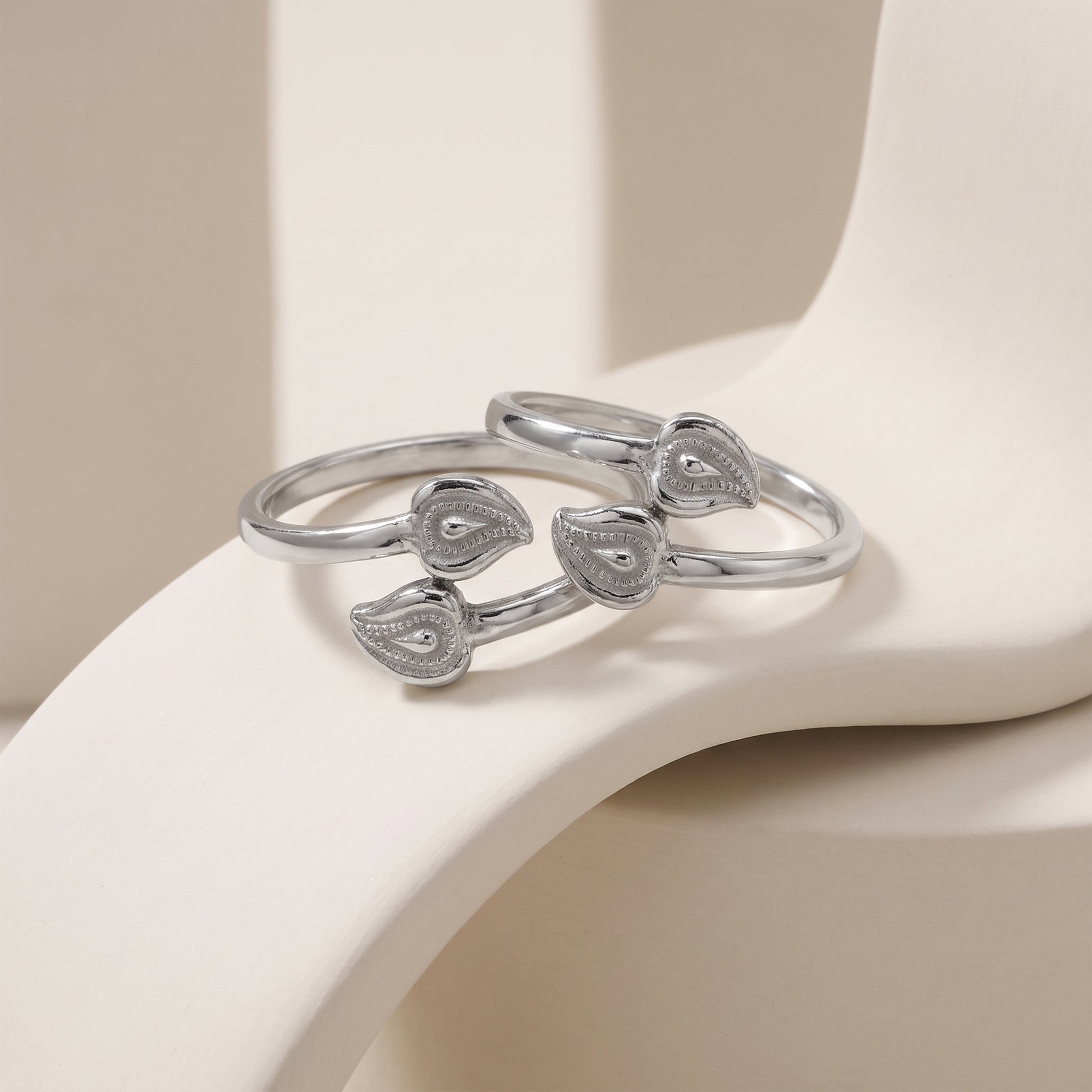 Silver Eliska Paisley Toe Rings
