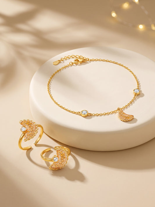 Golden Gujiya Nostalgia Set