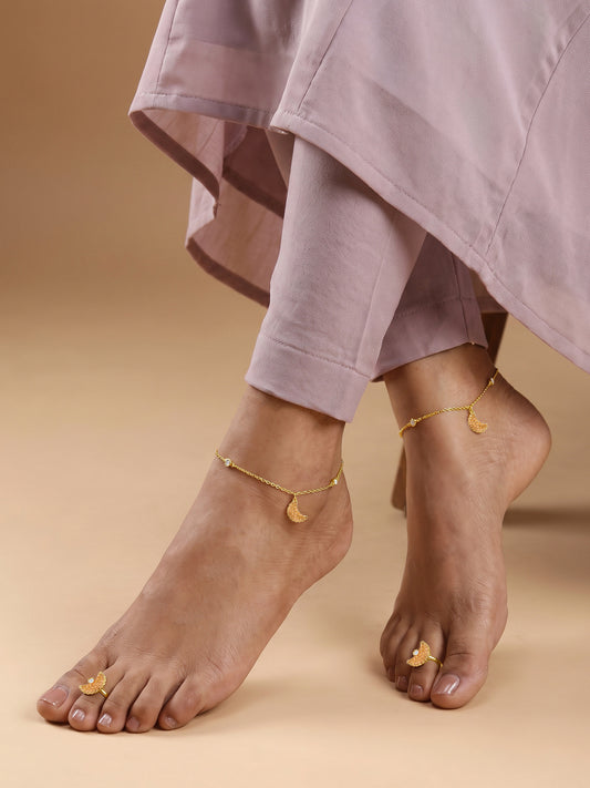 Golden Gujiya Nostalgia Set