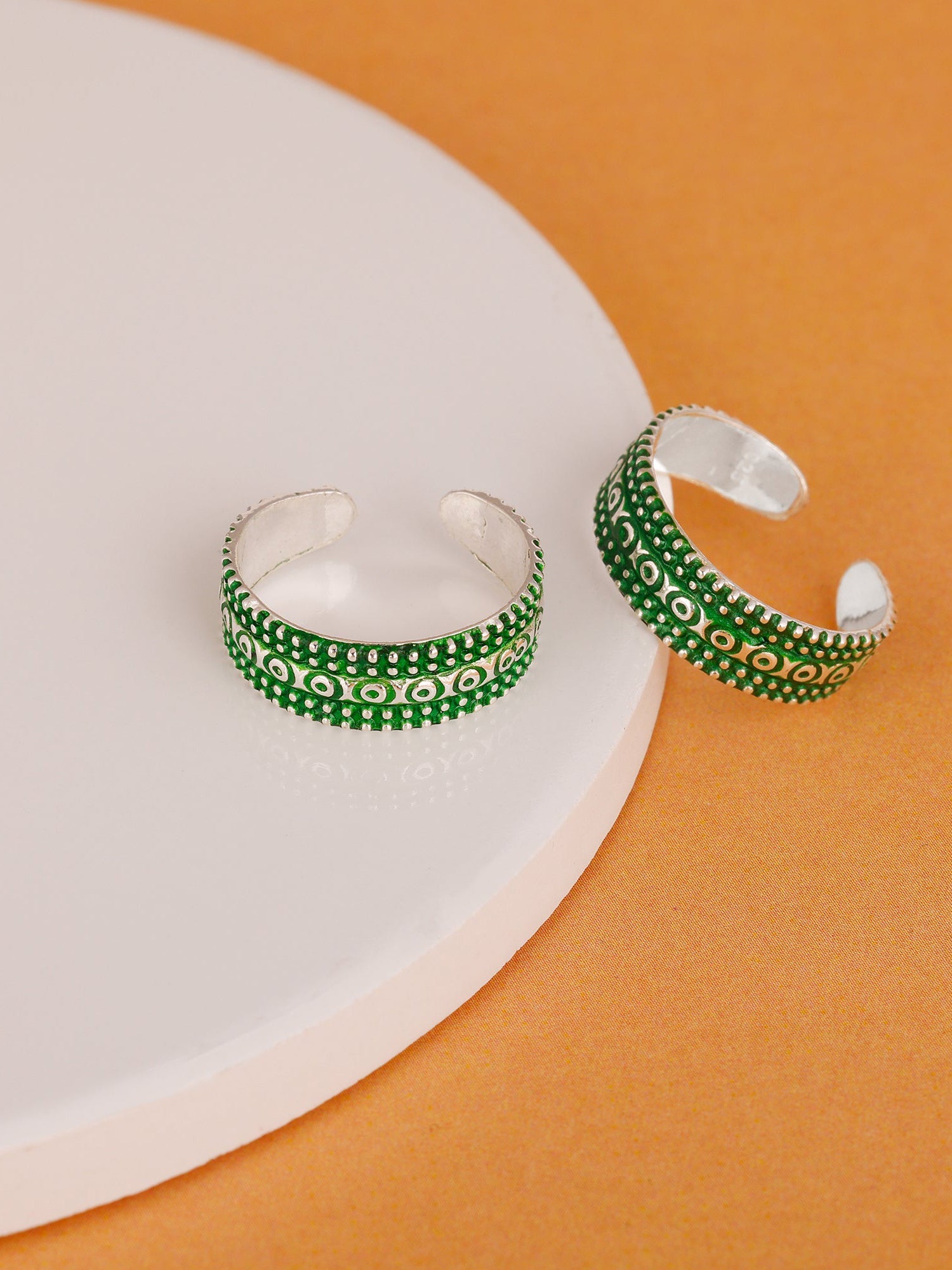 Oxidised Silver Green Glory Toe Rings