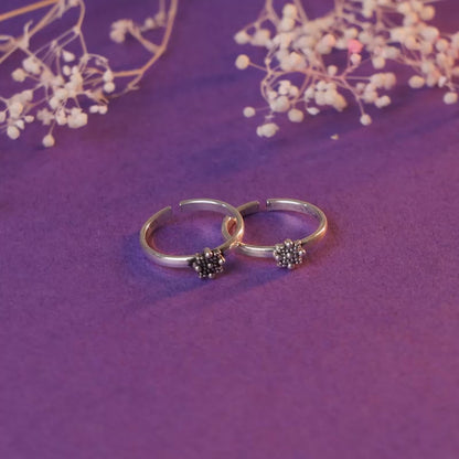 Oxidised Silver Bhaavna Toe Rings