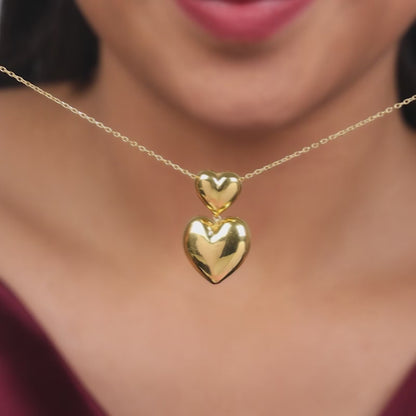 Golden Echo Heart Pendant With Link Chain