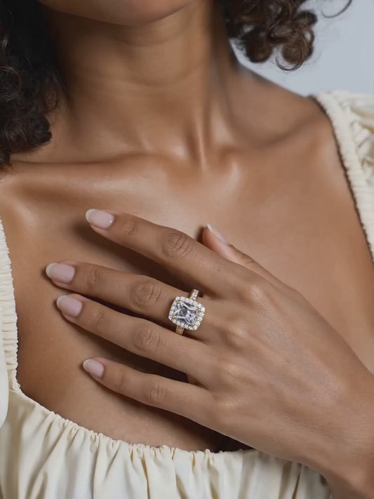 Golden Classic Solitaire Ring