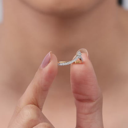 Gold Scallop Shine Lab Grown Diamond Ring