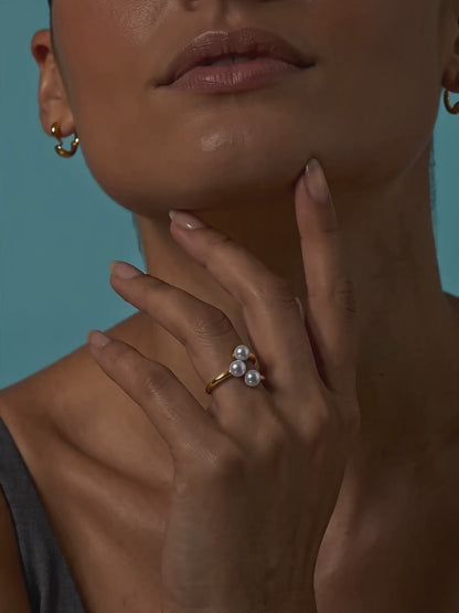 IXIA by GIVA Pearl Flux Gold Plated Ring (Size 14)