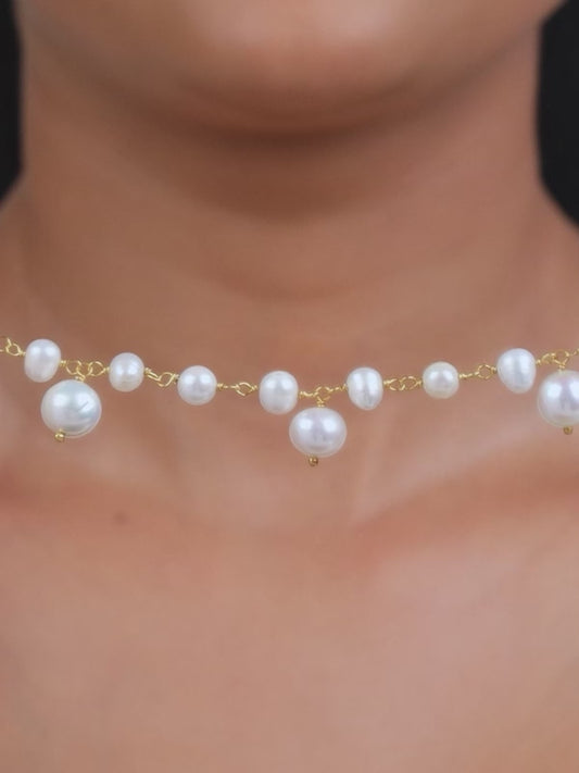 Golden Jamie Pearl Necklace