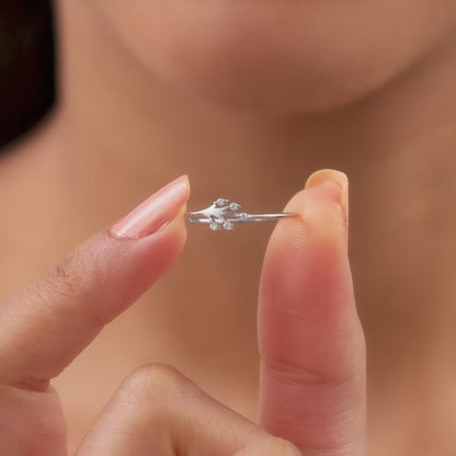 Silver Leaflet Ring