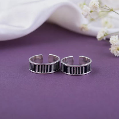 Oxidised Silver Jaya Toe Rings