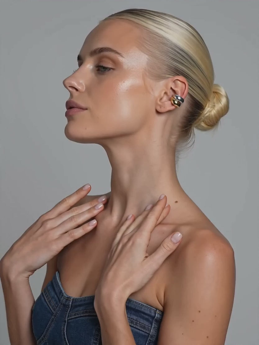 IXIA by GIVA Mini Curve Dual Tone Ear Cuffs