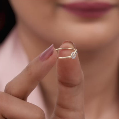Gold Classic Knotted Diamond Ring