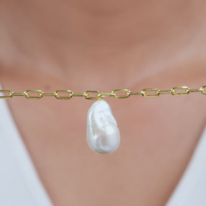 Golden Katharine Pearl Bracelet